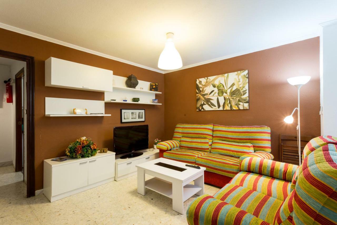 Holi-Rent Albareda Apartment Seville Exterior photo