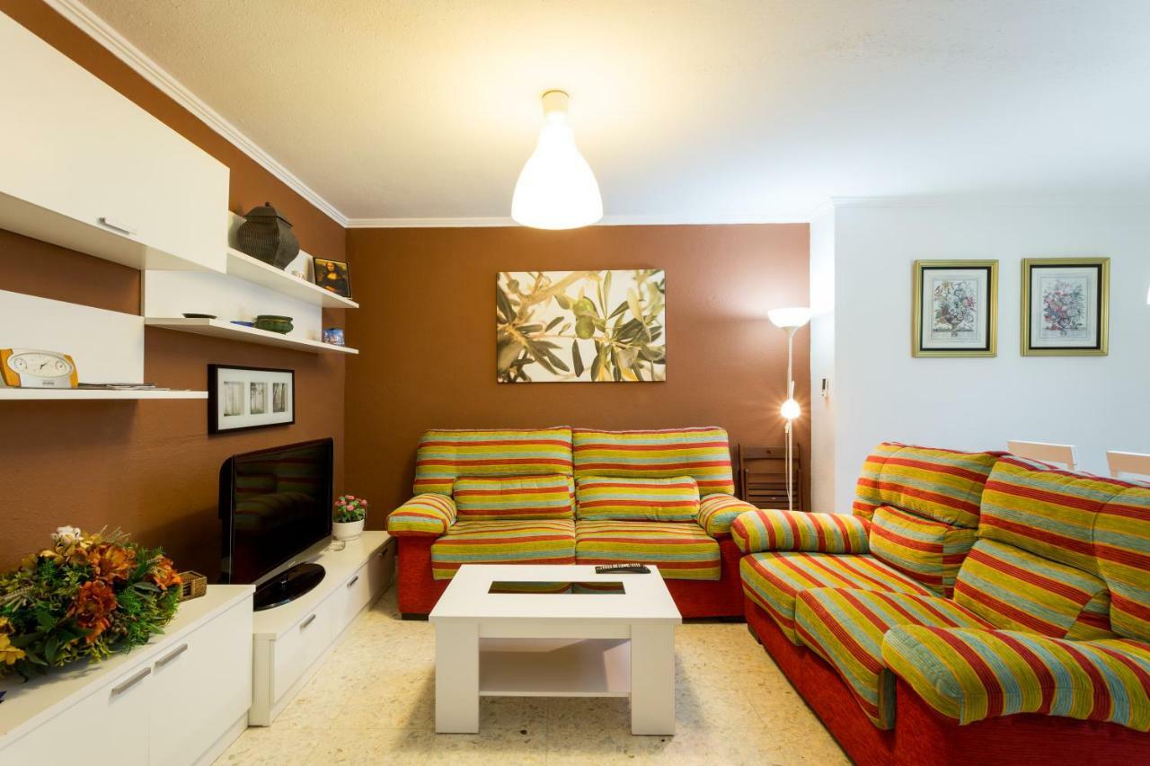 Holi-Rent Albareda Apartment Seville Exterior photo