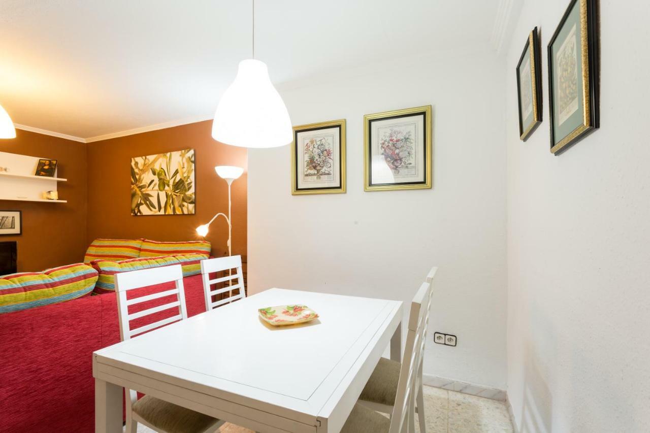 Holi-Rent Albareda Apartment Seville Exterior photo