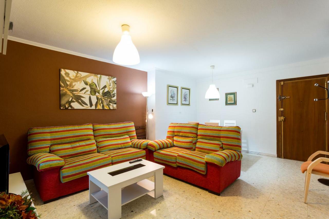 Holi-Rent Albareda Apartment Seville Exterior photo