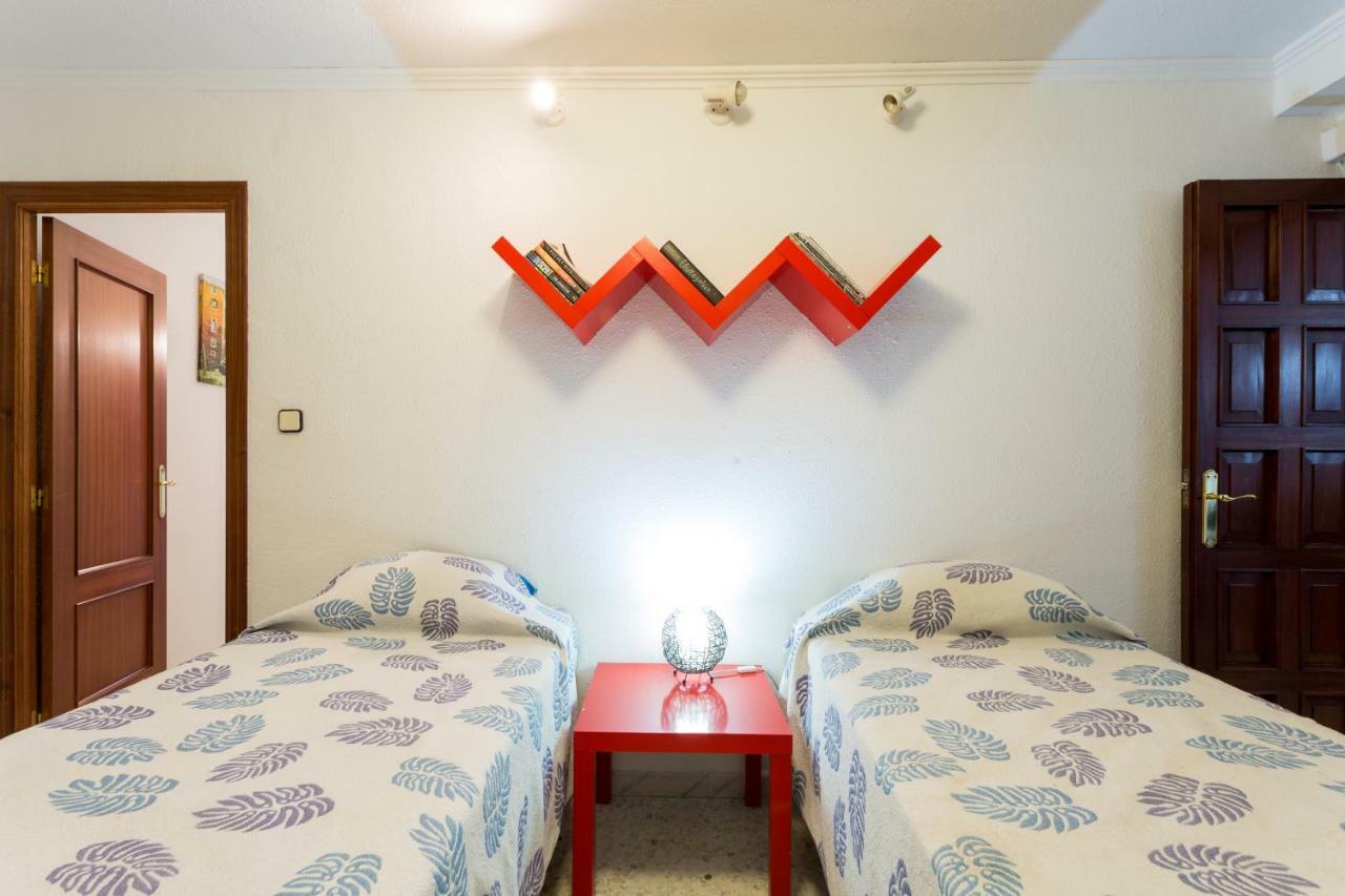 Holi-Rent Albareda Apartment Seville Exterior photo